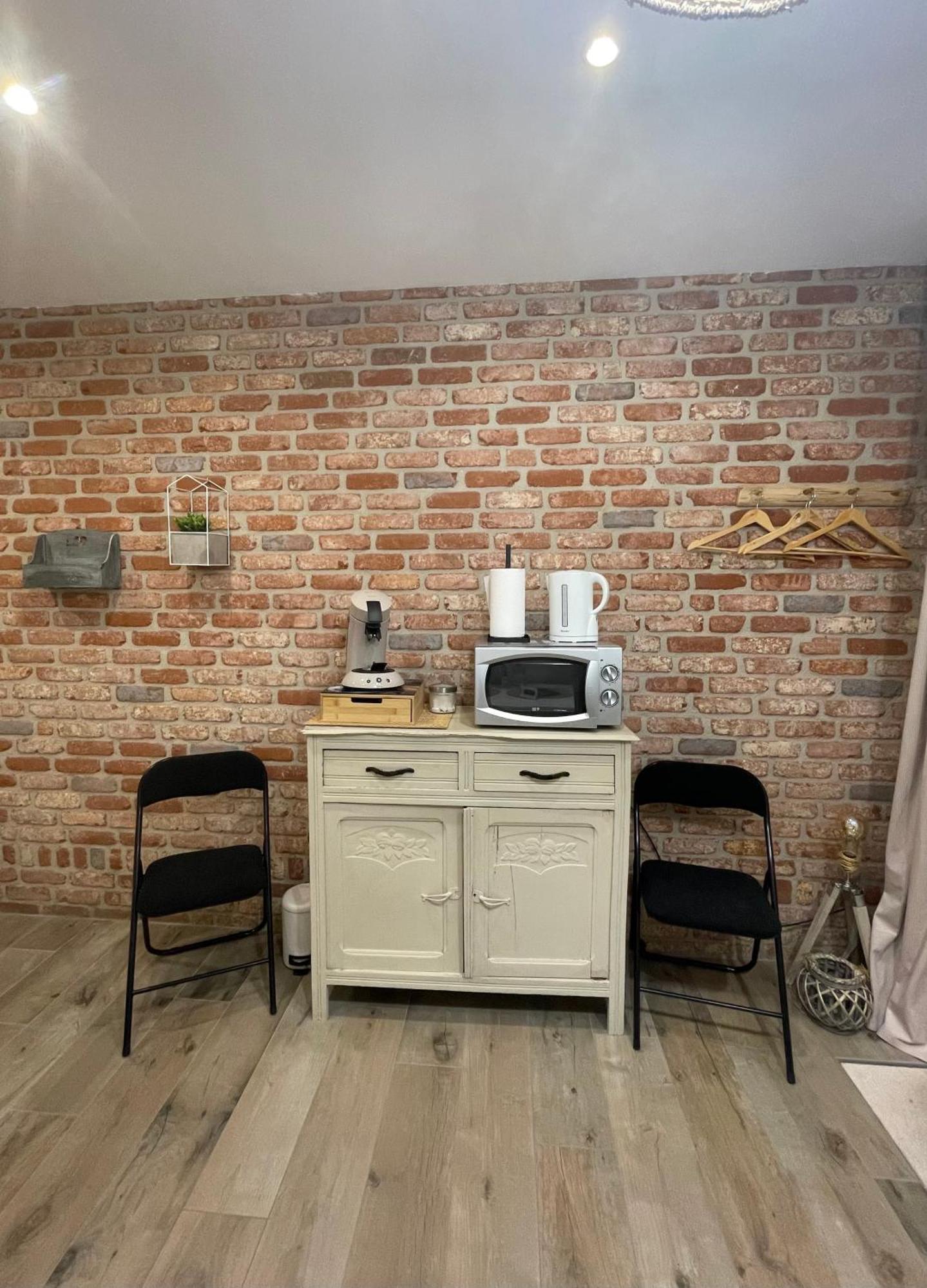 La Petite Halte Bed and Breakfast Comines-Warneton Exteriör bild